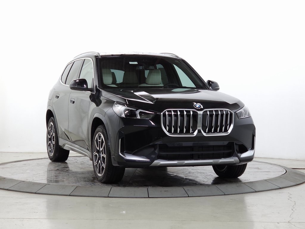 2026 BMW X1 28i's photo