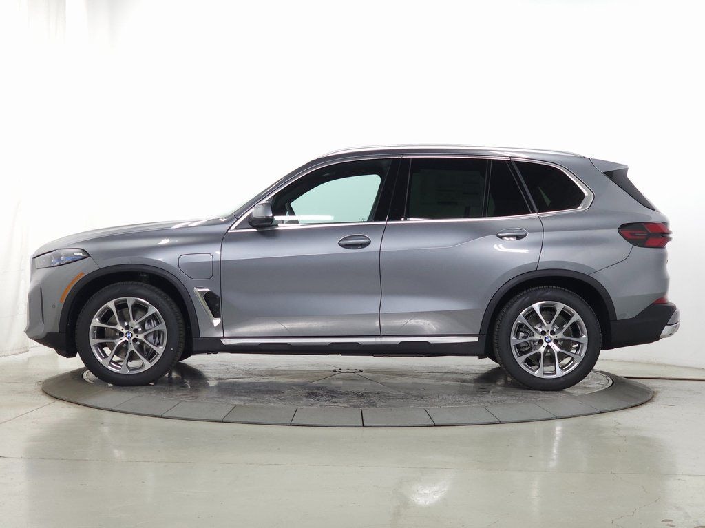 New 2026 BMW X5 PHEV xDrive50e SUV