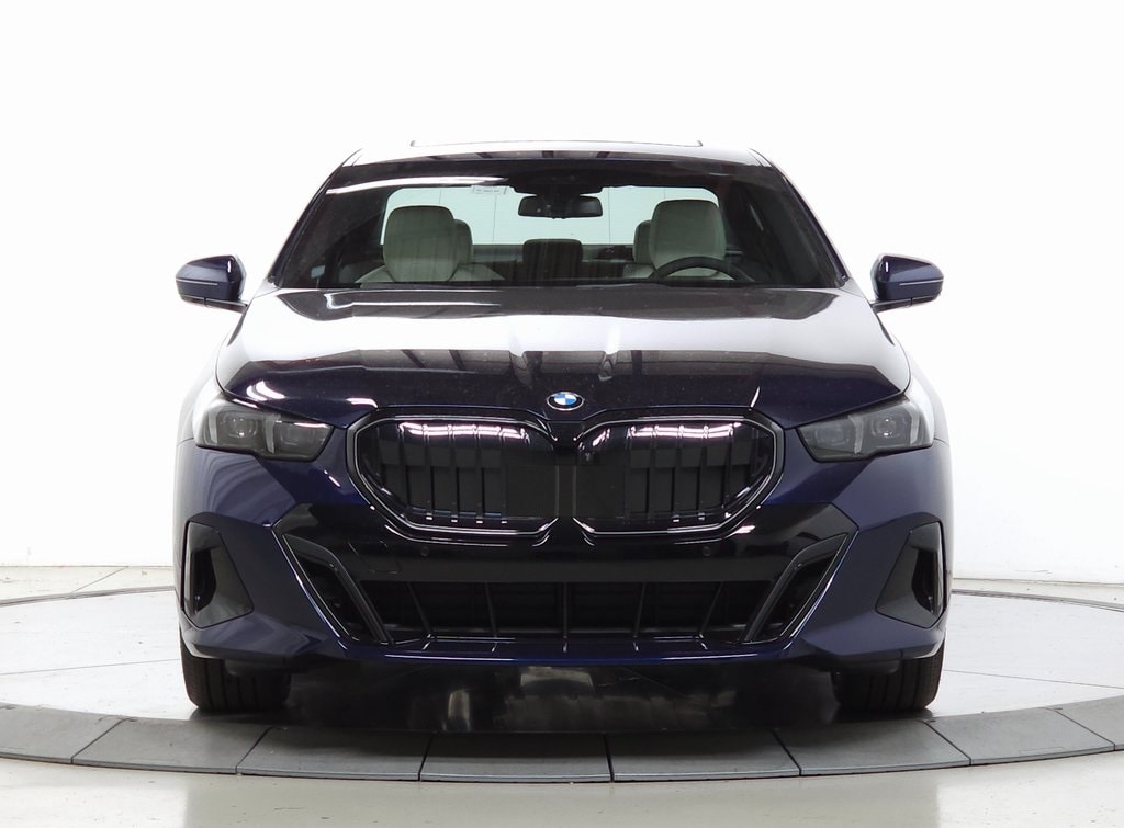 New 2026 BMW 540i xDrive Sedan