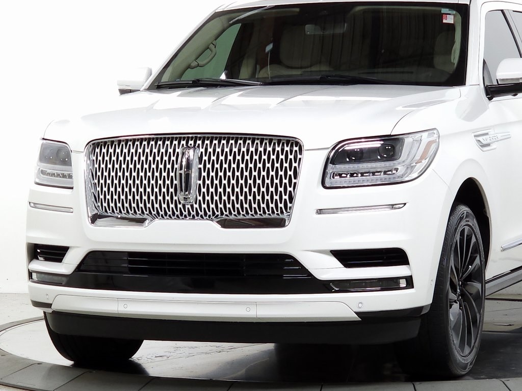 2021 Lincoln Navigator Reserve Luxury Package 3