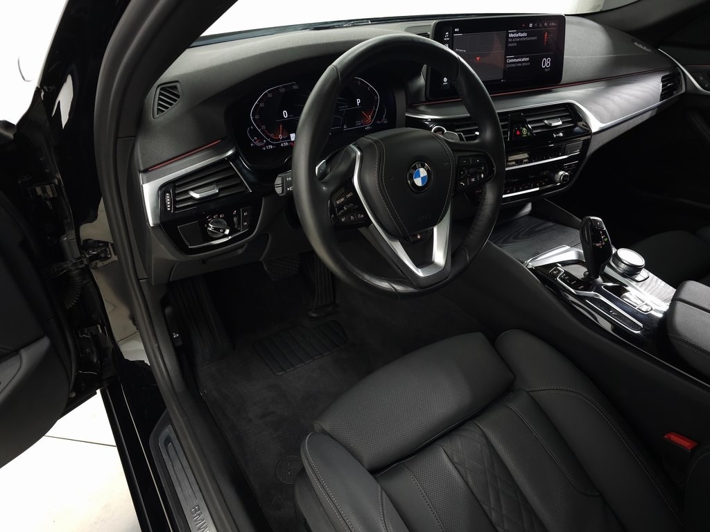 2022 BMW 5 Series 530i xDrive 16
