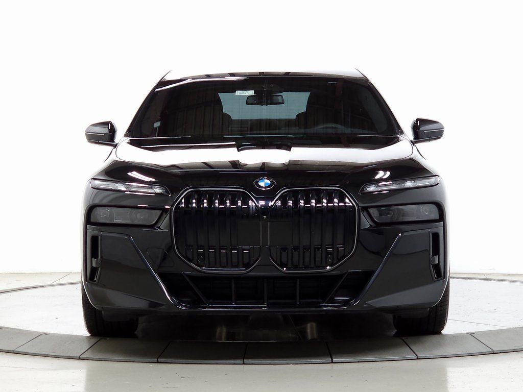 Certified 2025 BMW 760i xDrive Sedan
