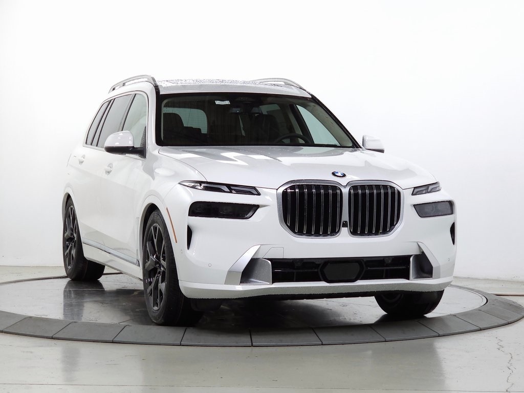 2026 BMW X7 40i's photo
