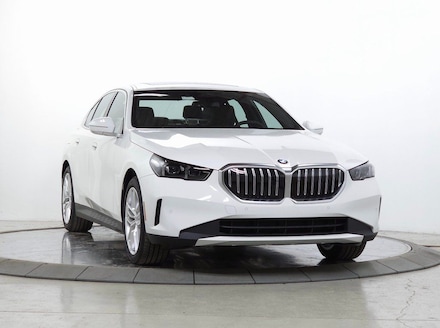 2025 BMW 5 Series 530i xDrive Sedan