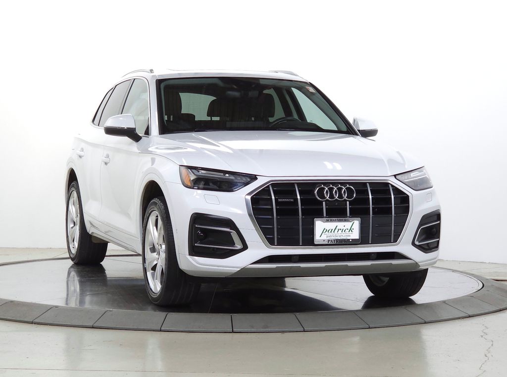2021 Audi Q5 45 Prestige's photo