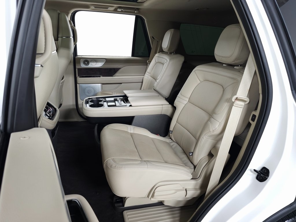 2021 Lincoln Navigator Reserve Luxury Package 37
