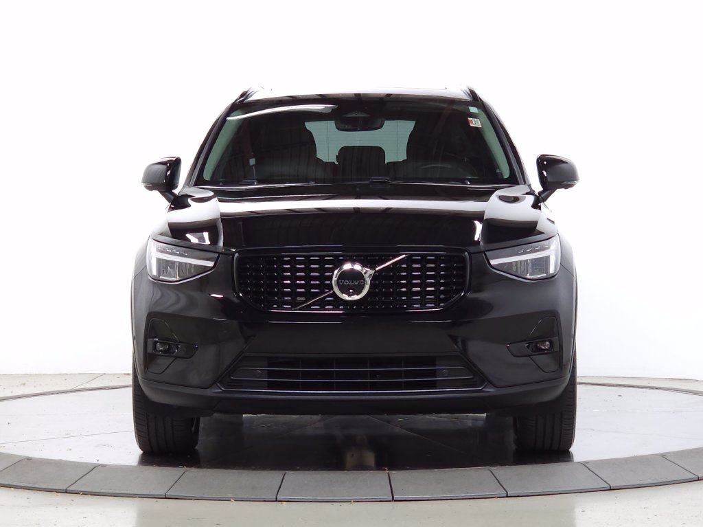 Certified 2023 Volvo XC40 B5 AWD Plus Dark SUV