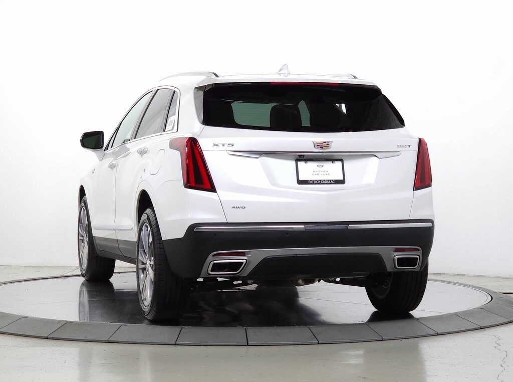 New 2025 CADILLAC XT5 Premium Luxury SUV
