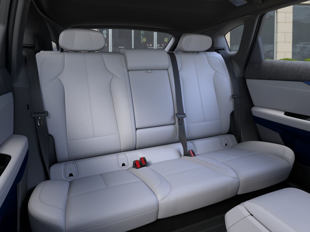 2027 Cadillac OPTIQ Sport - Photo 17