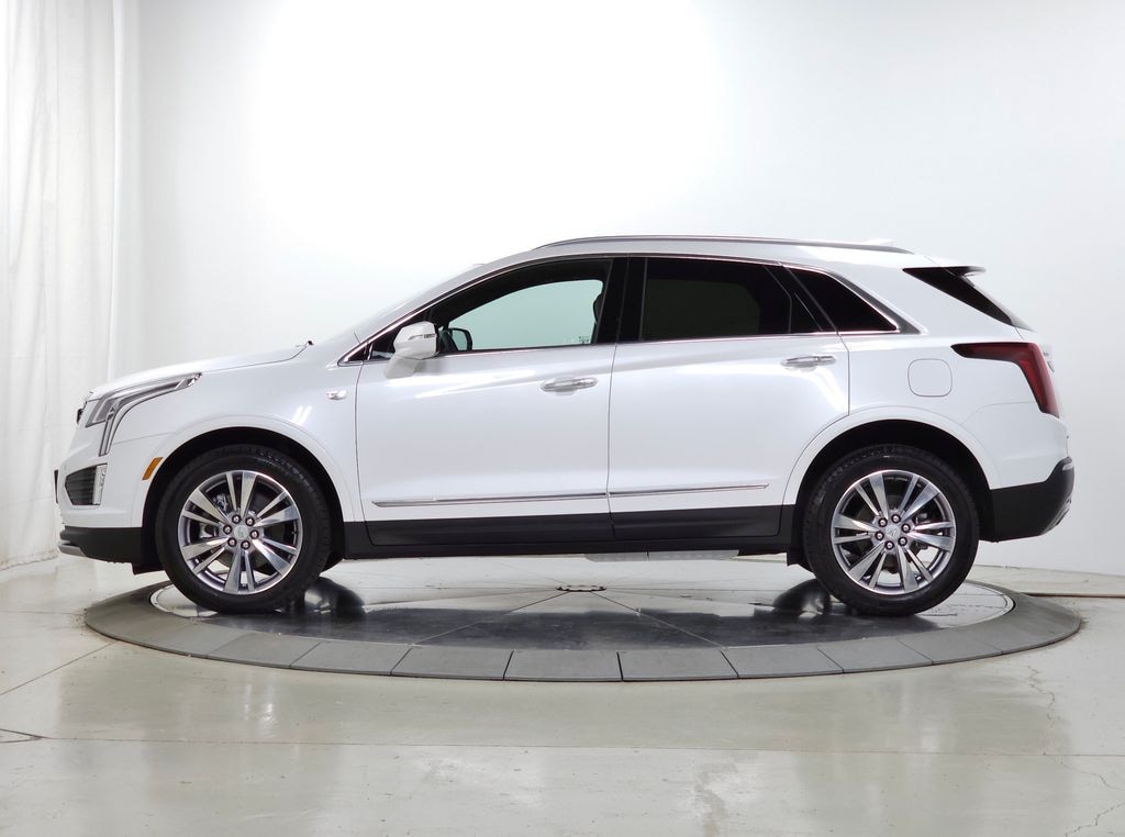 New 2024 CADILLAC XT5 Premium Luxury SUV