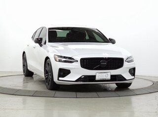 2023 Volvo S60 B5 AWD Plus Black Sedan