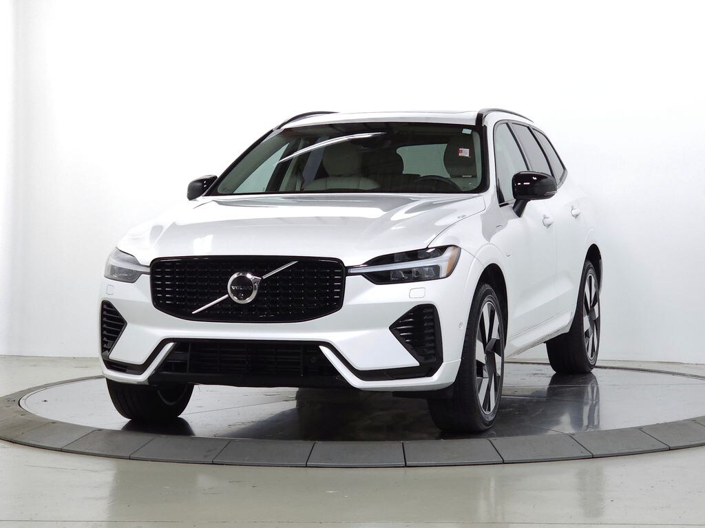 Certified 2025 Volvo XC60 plug-in hybrid T8 Plus SUV