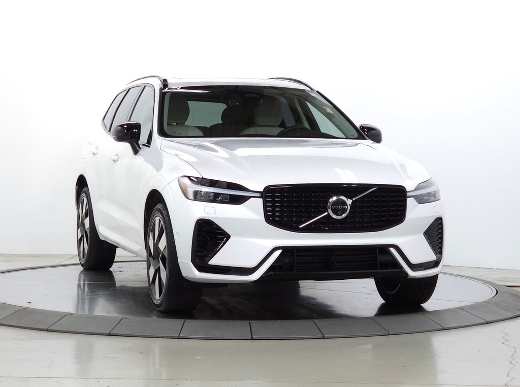 Certified 2025 Volvo XC60 plug-in hybrid T8 Plus SUV