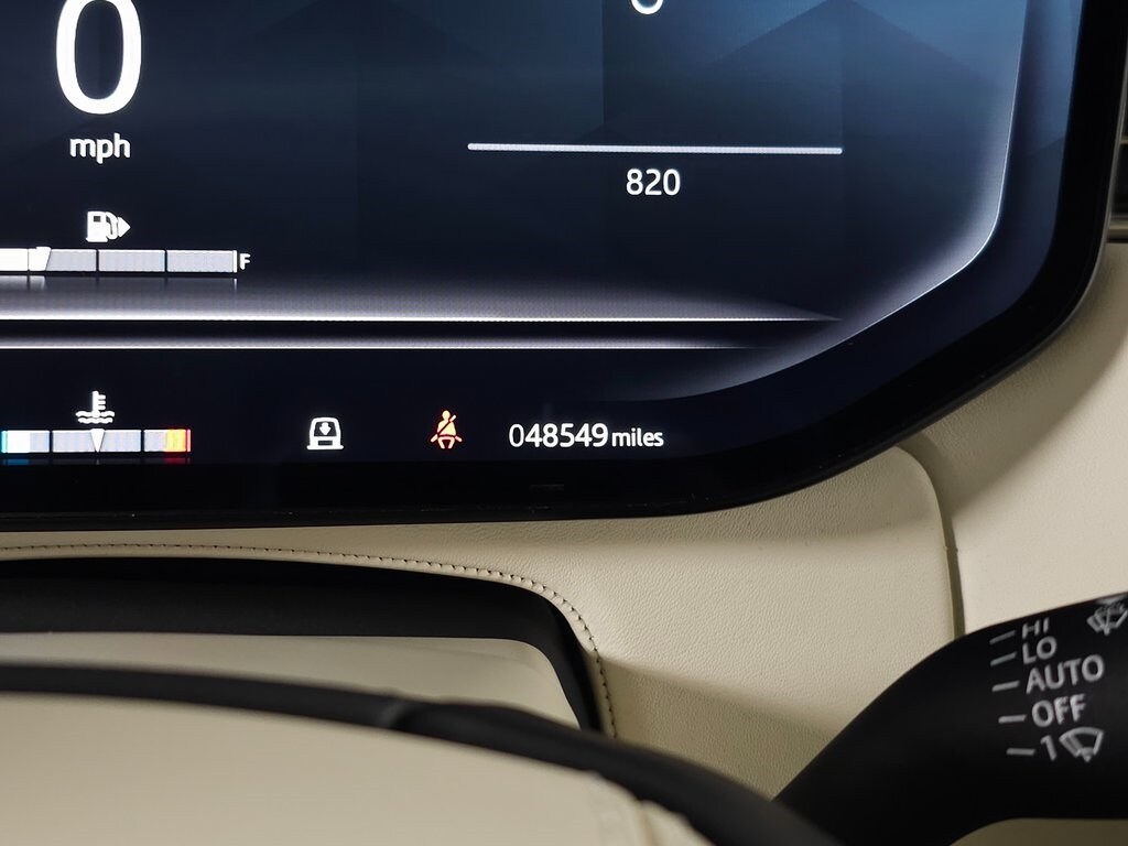 2023 Land Rover Range Rover SE photo 2