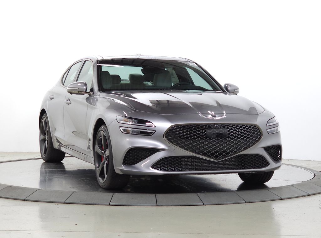  Genesis G70
