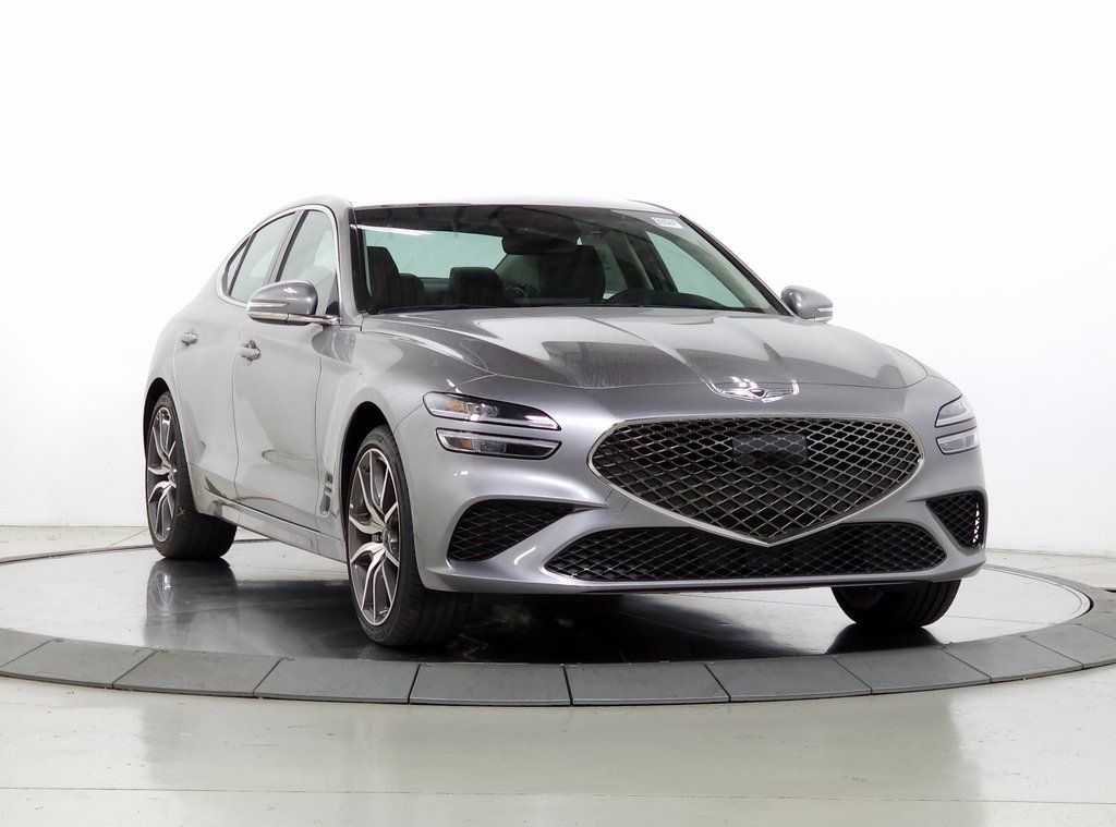  Genesis G70