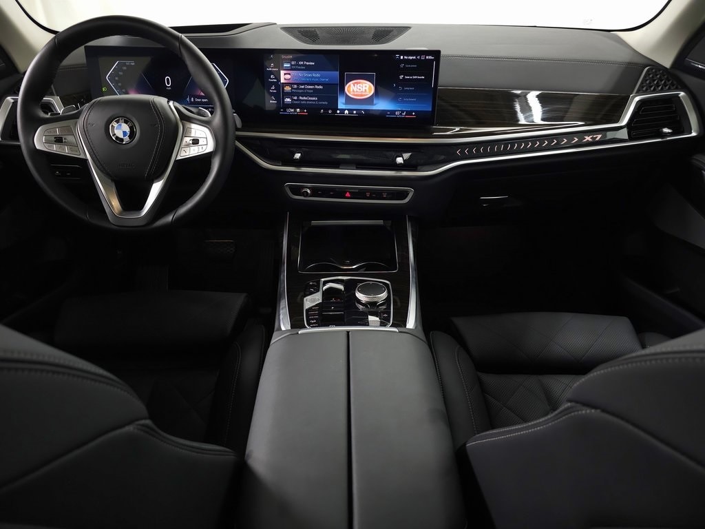 2024 BMW X7 xDrive40i 11