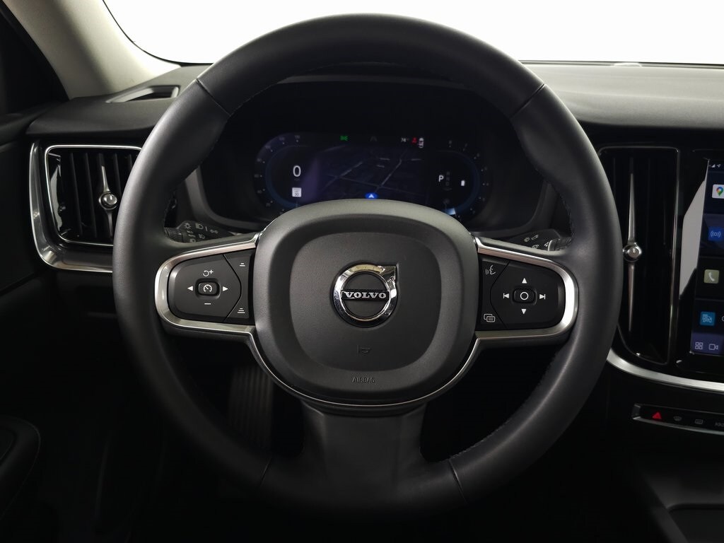 2023 Volvo S60 B5 Core Dark Theme 19