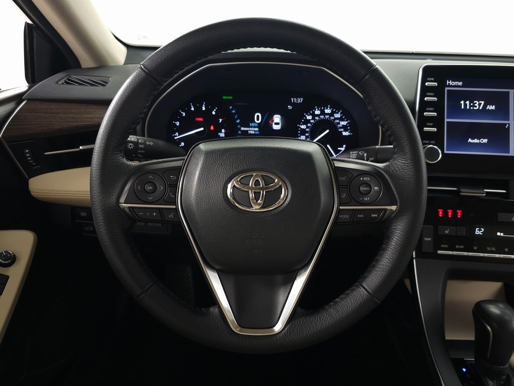 2021 Toyota Avalon XLE 18