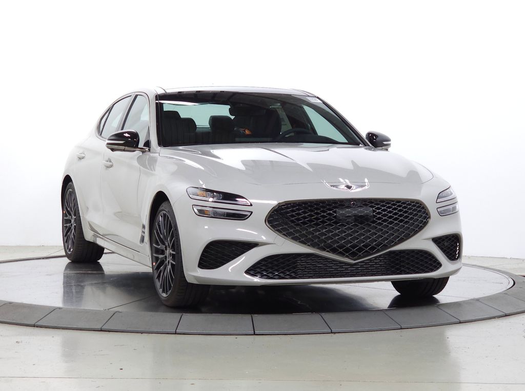  Genesis G70