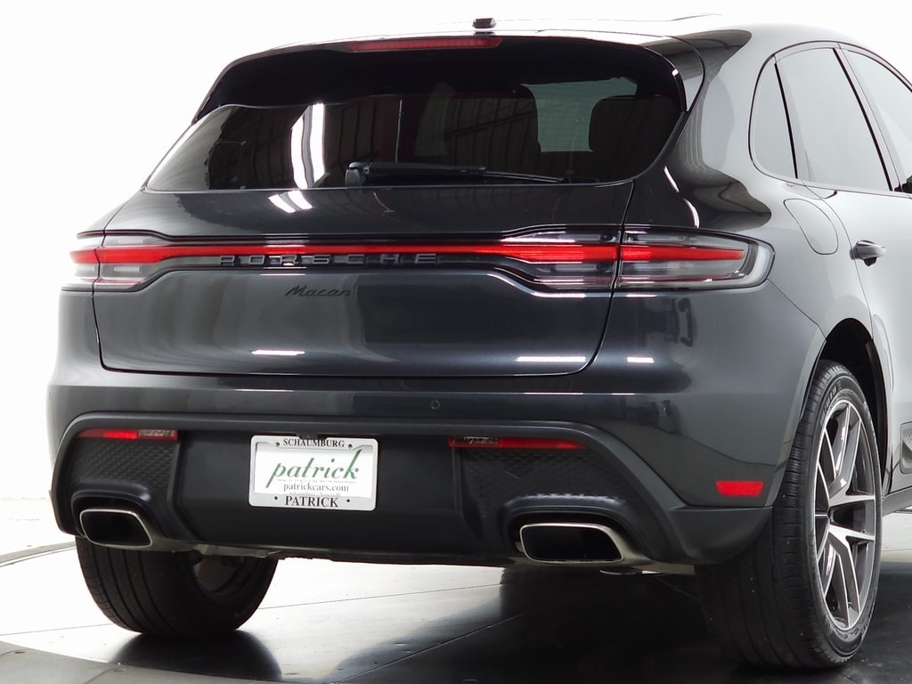 2022 Porsche Macan Base 8