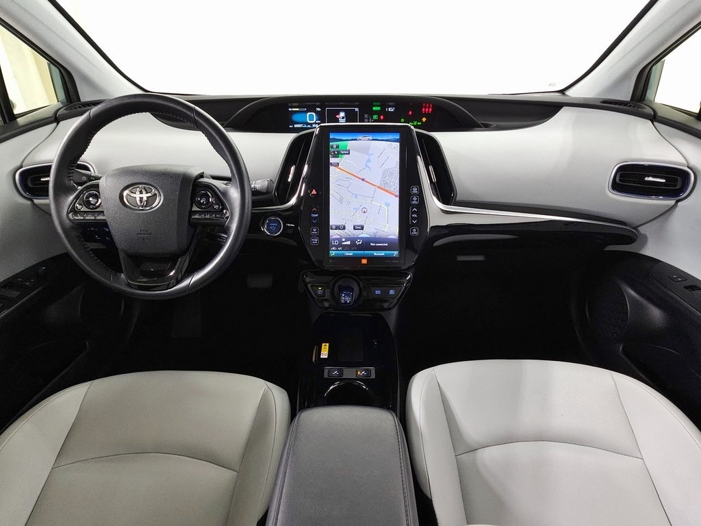 2019 Toyota Prius L 11