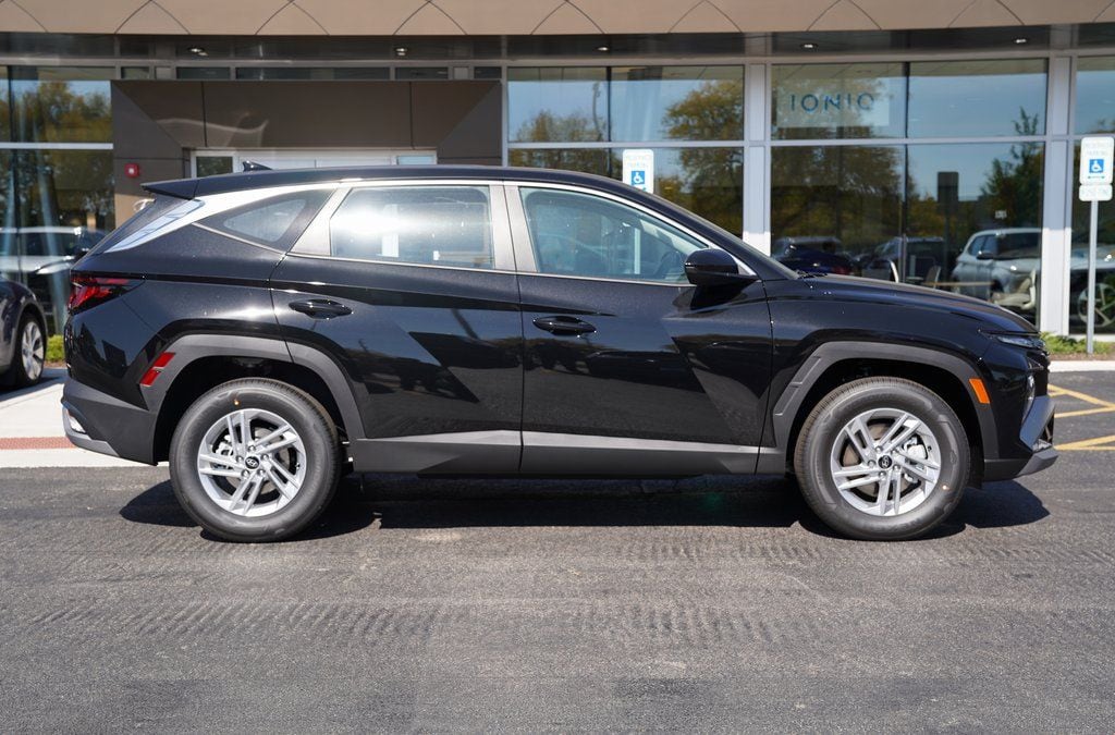 New 2026 Hyundai Tucson SE SUV