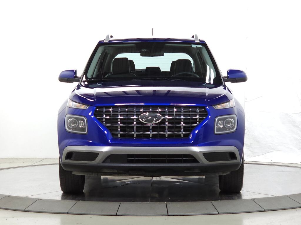 Certified 2025 Hyundai Venue Limited SUV