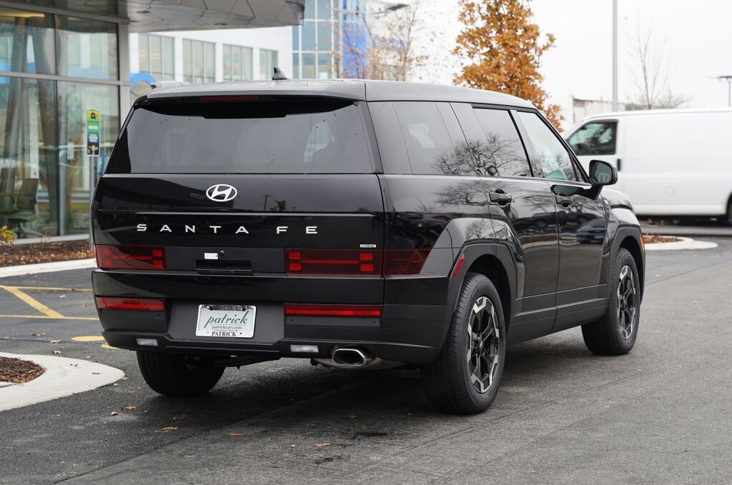 New 2026 Hyundai Santa Fe SE SUV