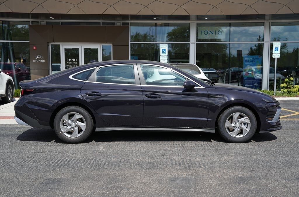 New 2026 Hyundai Sonata SE Sedan
