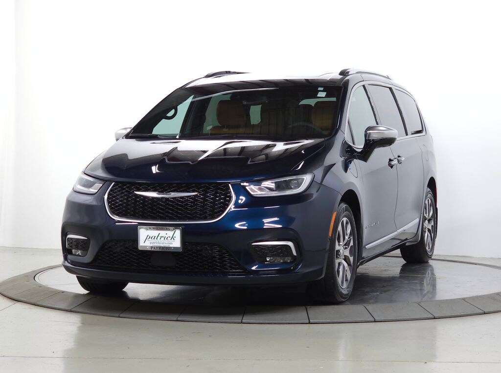 Used 2023 Chrysler Pacifica Plug-In Hybrid Pinnacle Van Passenger Van