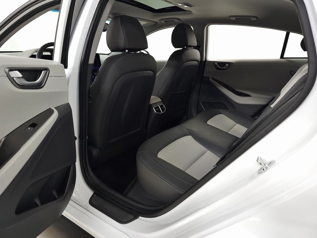 2020 Hyundai Ioniq EV Limited 31