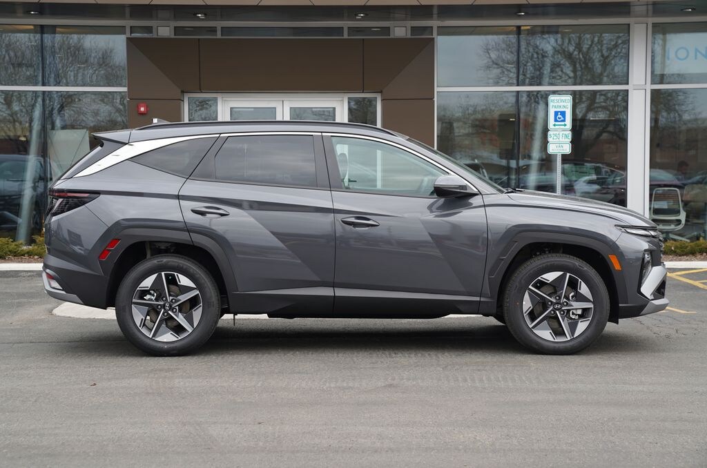New 2026 Hyundai Tucson Hybrid SEL Convenience SUV