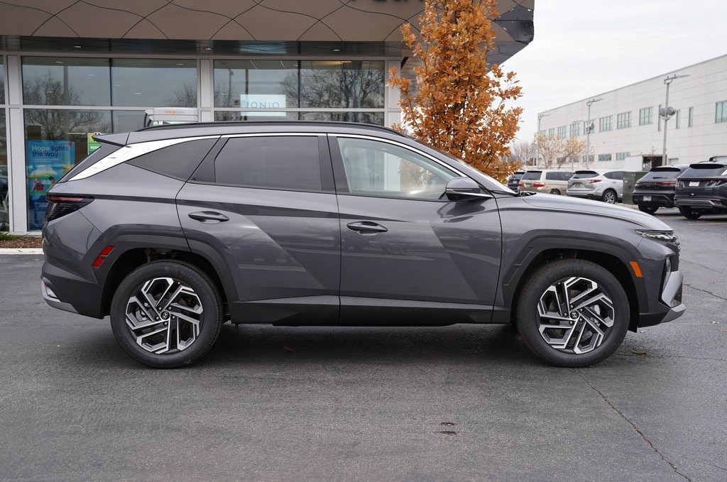 New 2026 Hyundai Tucson Hybrid Limited SUV