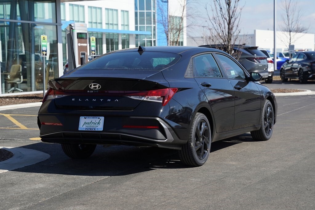 New 2026 Hyundai Elantra SEL Sport Sedan