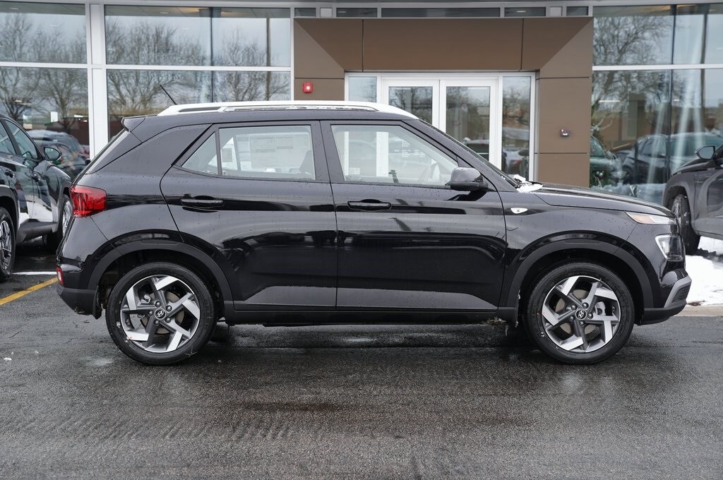 New 2026 Hyundai Venue SEL SUV