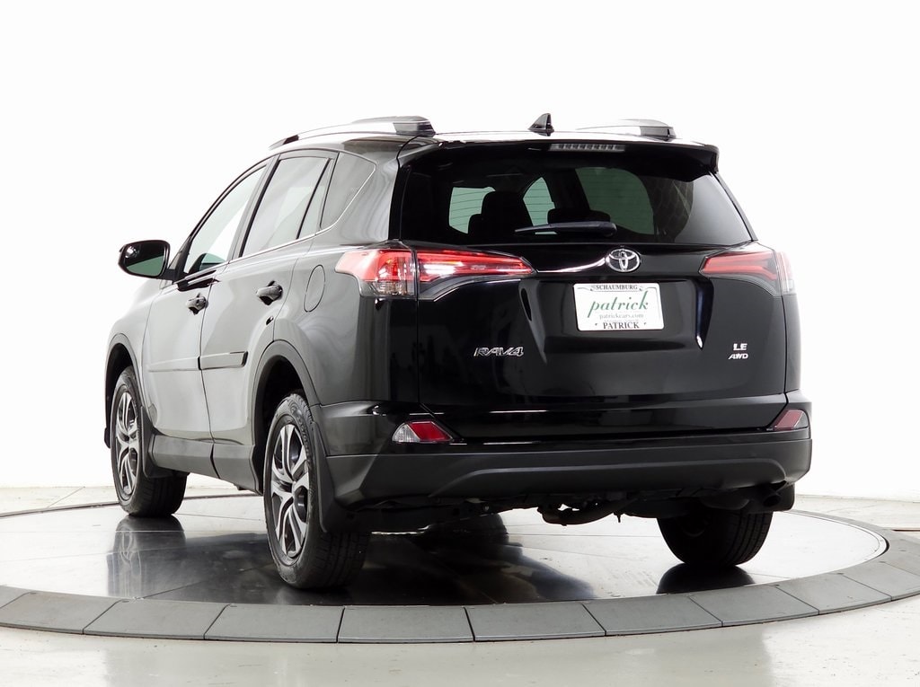 2016 Toyota RAV4 LE 6