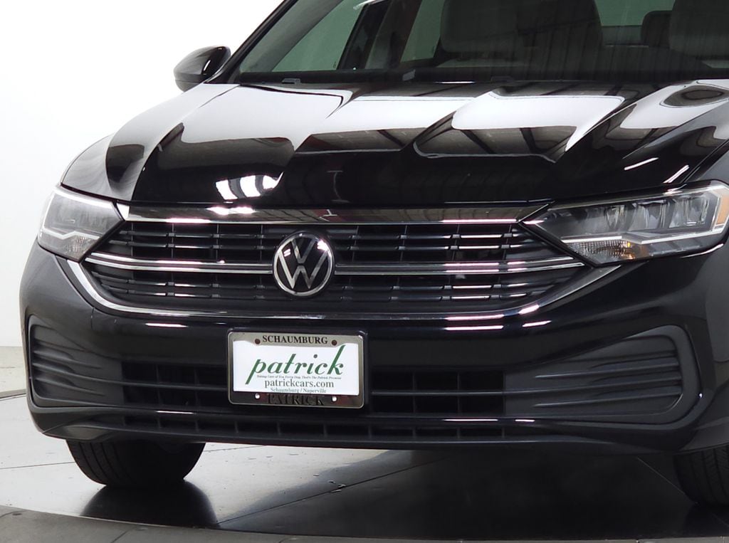 Used 2023 Volkswagen Jetta 1.5T SE Sedan