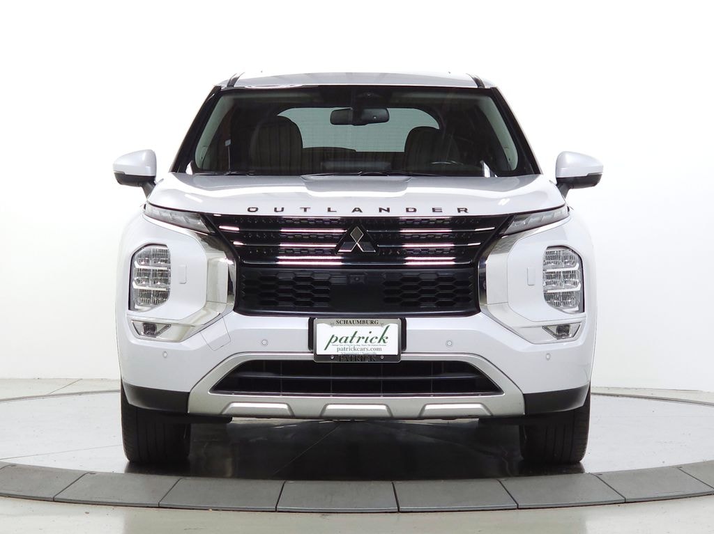 Used 2023 Mitsubishi Outlander Plug-In Hybrid SE SUV