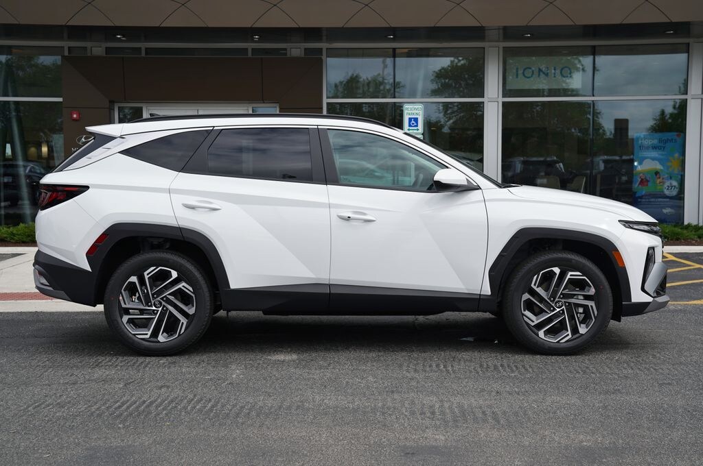 New 2026 Hyundai Tucson SEL Plus SUV