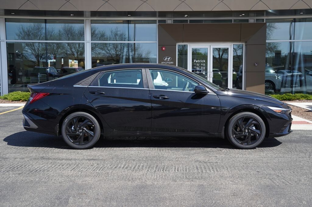 New 2026 Hyundai Elantra SEL Sport Premium Sedan