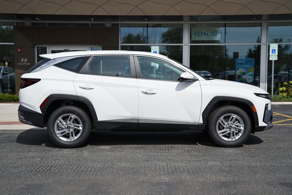 New 2026 Hyundai Tucson SE SUV