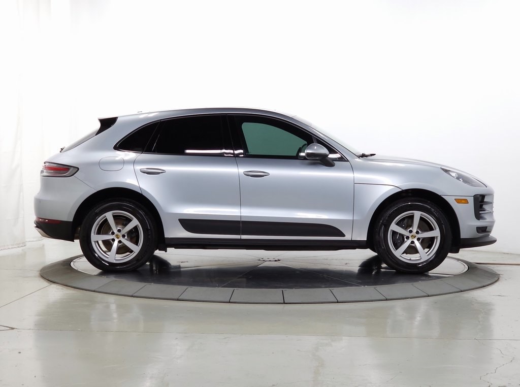 2021 Porsche Macan Base 13