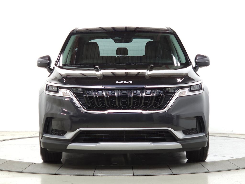 Used 2024 Kia Carnival LX MPV