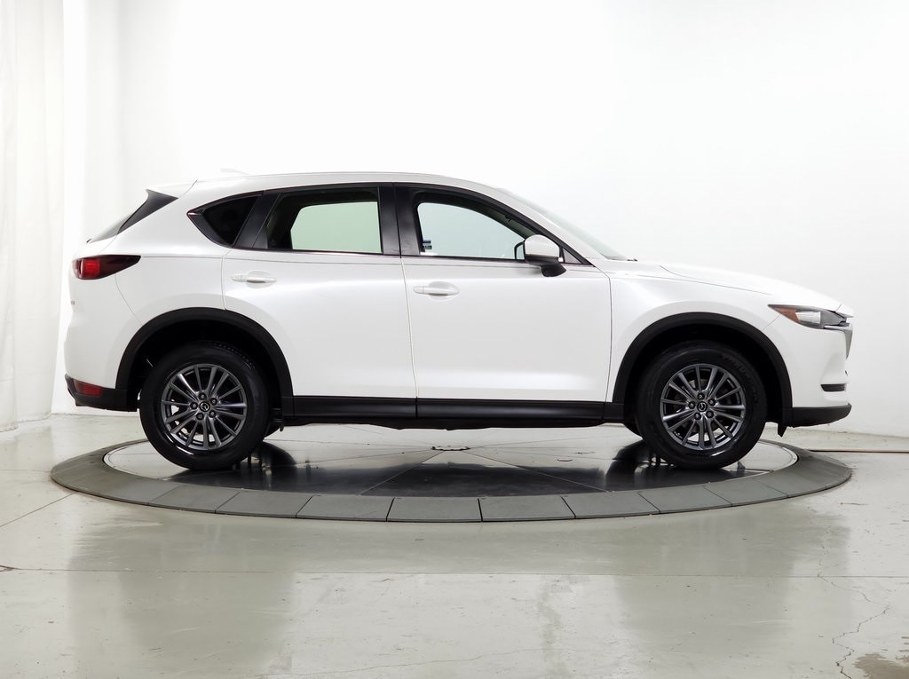 2017 Mazda Mazda CX-5 Sport 11