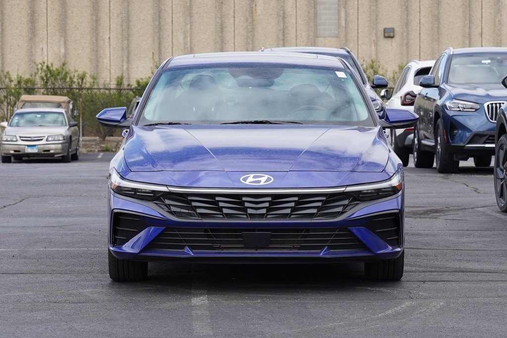 Used 2024 Hyundai Elantra SEL with VIN KMHLS4DG2RU771132 for sale in Schaumburg, IL