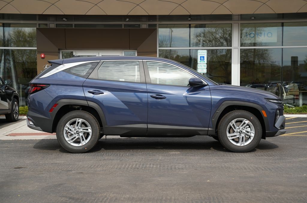 New 2026 Hyundai Tucson SE SUV