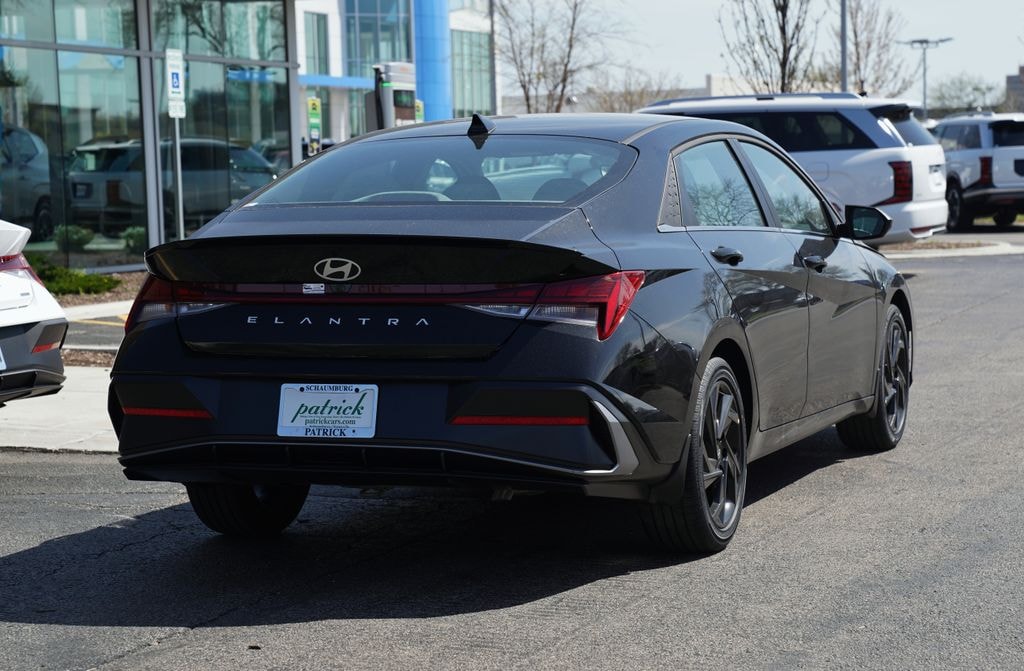 New 2026 Hyundai Elantra SEL Sport Premium Sedan