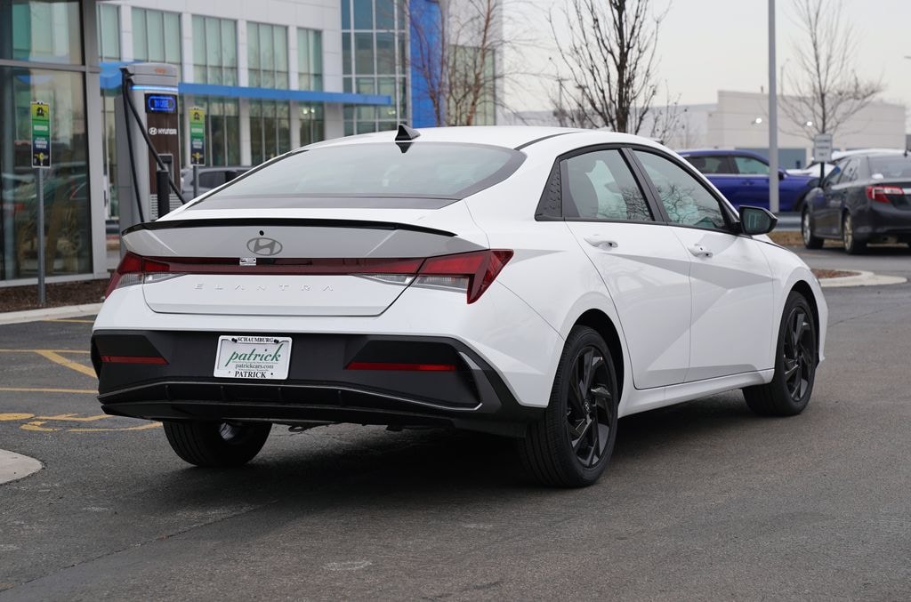New 2026 Hyundai Elantra SEL Sport Sedan