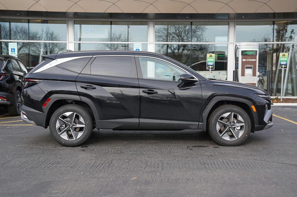New 2026 Hyundai Tucson SEL Premium SUV